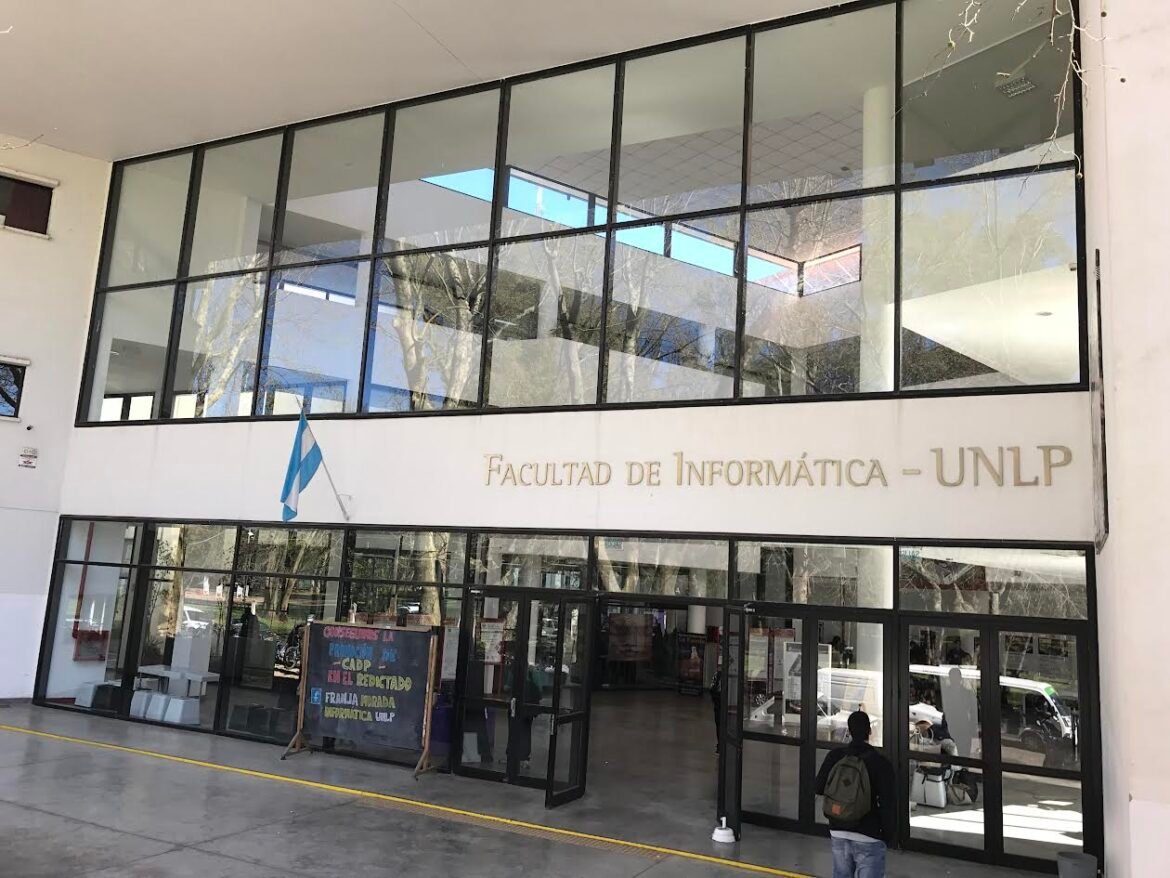 Con miras al 2026, la Facultad de Informática de la UNLP abrió la inscripción a los cursos de preingreso