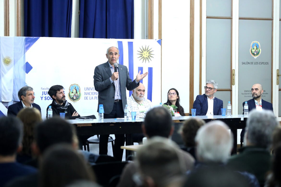 La UNLP reúne a físicos de Argentina y Uruguay