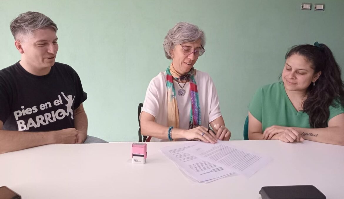 La Universidad del Chubut celebra la consolidación de su compromiso con el territorio mediante la firma de cuatro convenios clave