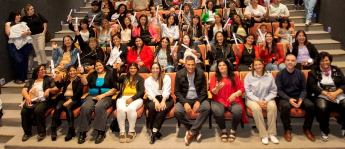 Universidad del Chubut: Culminó el curso de Cuidados de Personas Adultas con orientación asociativa en Sarmiento