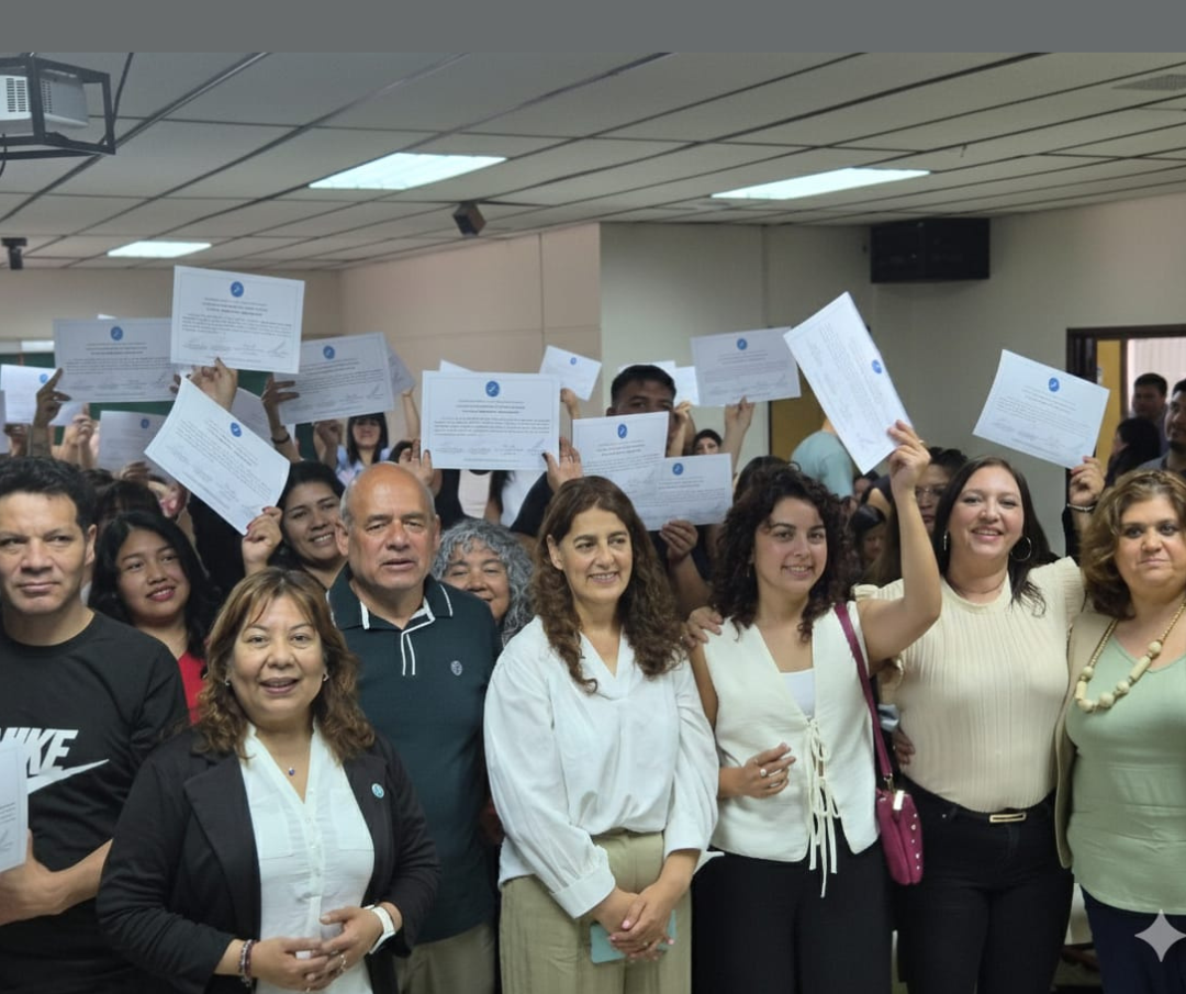 Entrega de certificados y proyecto de tecnicatura