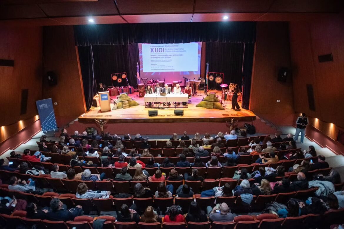 La UDC participó del X Encuentro Nacional y VII Latinoamericano “La Universidad como Objeto de Investigación”